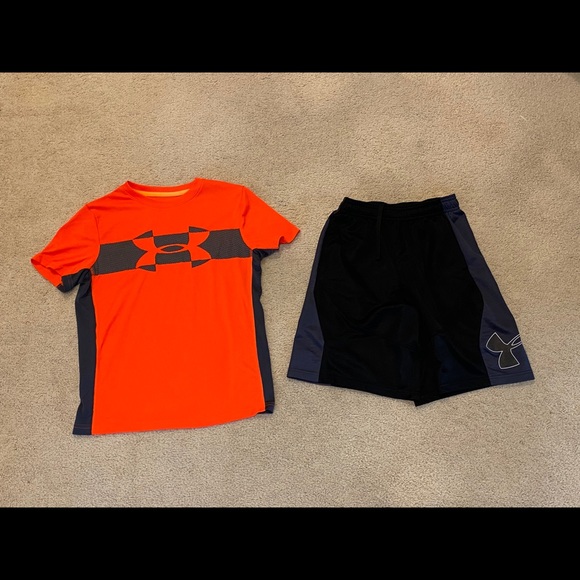 Under Armour Other - Under Armor Boys sz Med 10/12 YMD Shorts T-shirt